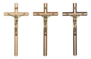 Krzyż wiszacy drewno/metal  26 cm.   01-310